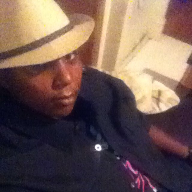 money is the motive.-failure is the enemy success is my wife to b
Living trying to be the 1 ull always remember just get to knw me