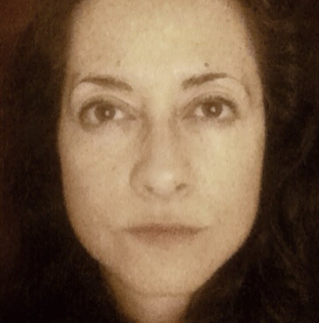 Translator, copy editor, occasional writer. Aspiring astral traveller.