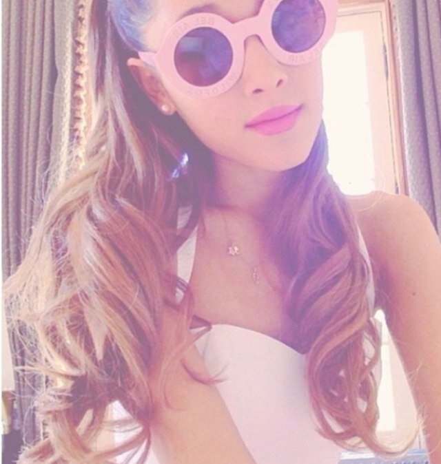 ♡Not all heroes have a cape, not all angels have wings♡