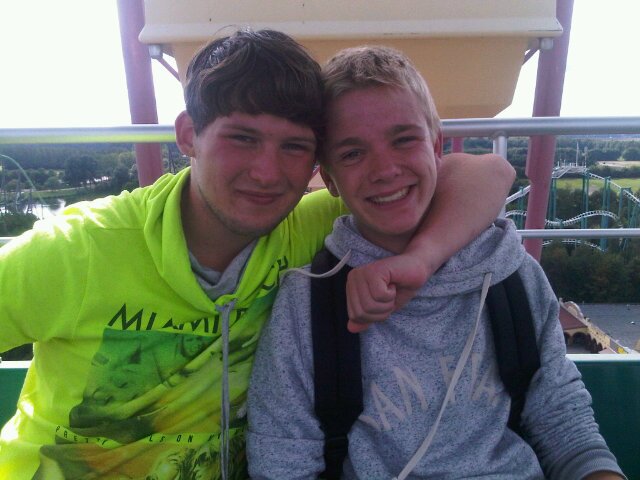 29-09-1995                                                           wees zoals je altijd hebt willen zijn en wees trots. Cuz tomorrow is ANOTHER DAY!!♡