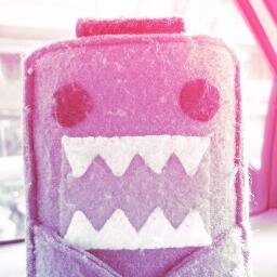 Una persona que lo dio todo y murió, yo que renuncié a mis sueños estoy aquí, la vida es mala, esa persona fue feliz y murió feliz, si sigo así moriré triste.