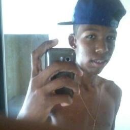 #OUSADIA!!! E #ALEGRIA !! HA#
Não ligo que me olhem da cabeça aos pés..porque nunca farão minha cabeça e nunca chegarão aos meus pés (Bob Marley)