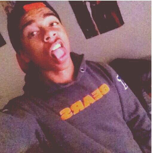 Pain Is Pleasure And Pleasure Is Pain. Loving somebody and they don't love you back is the worse ❤️