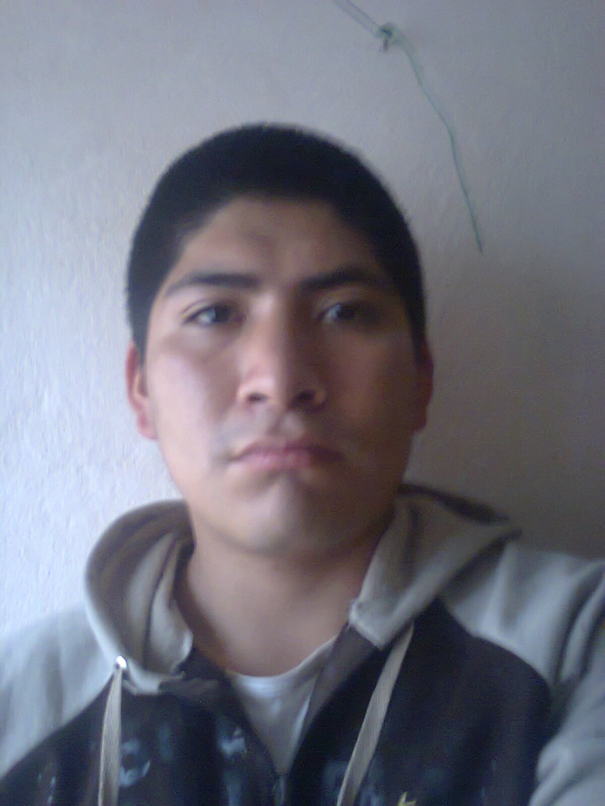 estudiante de administración de empresas de la universidad de Nariño, 21 años, me gusta cantar,