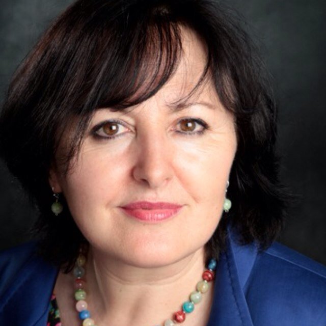 Loves nature and travelling. Knows about International Educational, Developing International Partnerships, Learning Foreign Languages & Coaching.