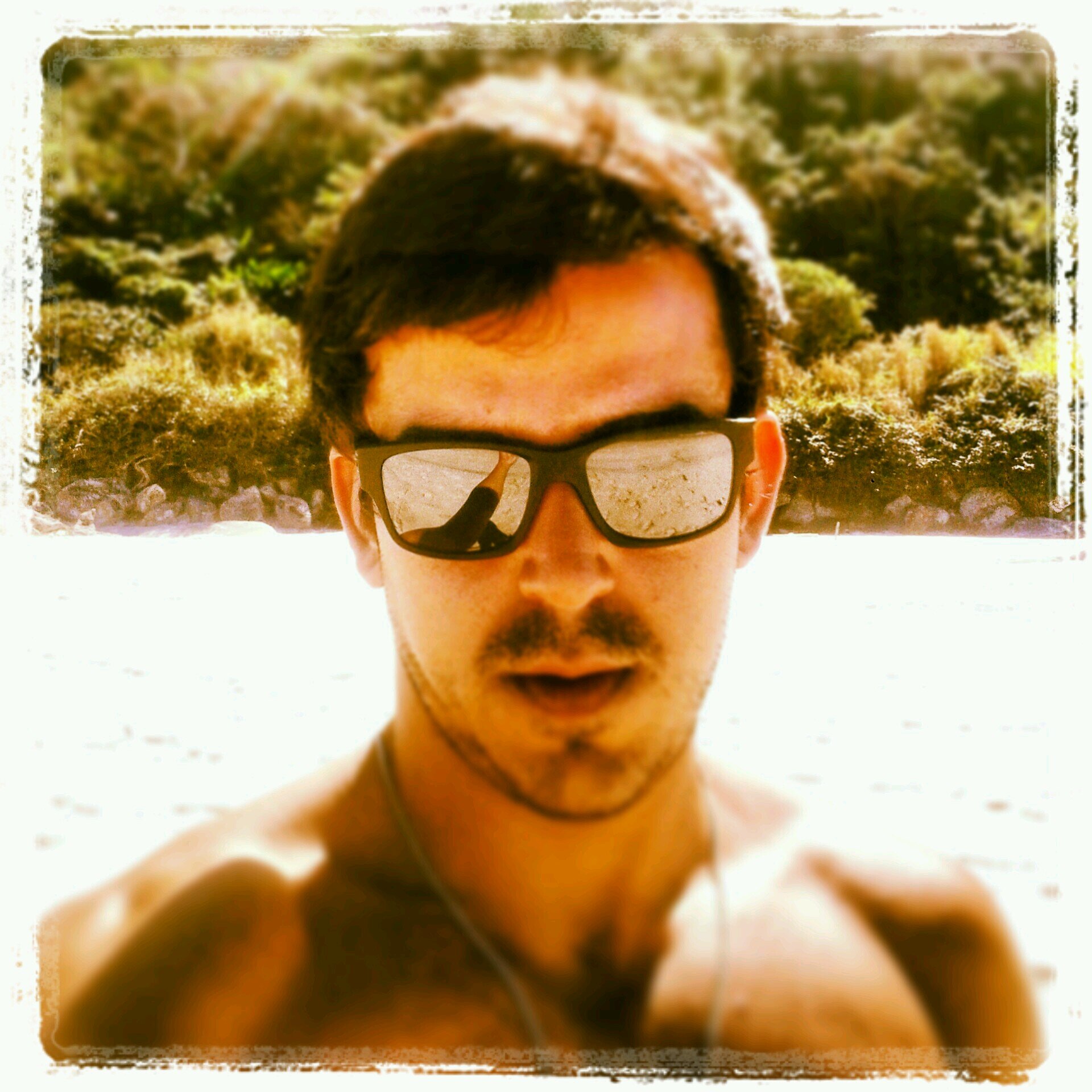 fstell's profile picture. Eu não tenho um problema de ATITUDE, você que tem um problema de percepção ...