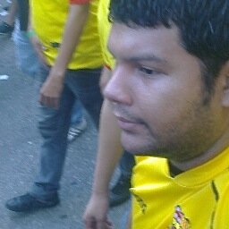 *AMO A DIOS SOBRE TODA LAS COSAS
*BUEN HIJO , BUEN PADRE 
*SOCIO BARCELONA 
*GUAYAQUILEÑO DE RAZA