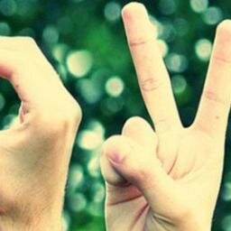 no dejo que nadie sea mi todo por que cuando se vaya no me quedara nada.
OBJETIVO: enfrentar la vida sin estar preparado.....