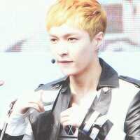 Me dieron pinche limirrr en @yixing_ar -_____- {@KimKibum_ar 23/O6/13♥}