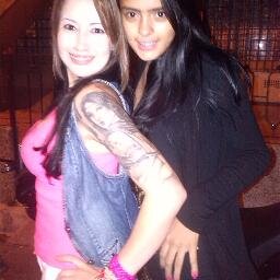 me gusta mucho compartir con mis amigos y la rumba :D :$:$: