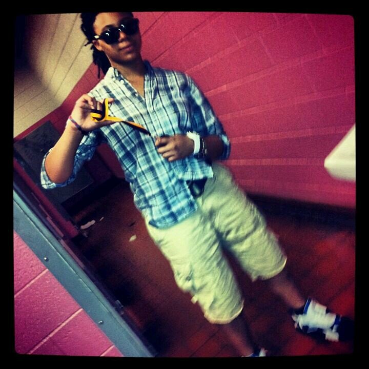 ♥HighSchool All Day..Fuck A Fake Friend And Dnt Trust To Many...Stayin Happy Wit Her ♥ManiAndDessaWasHere♥~8-25-13~♥Follow Ill Follow Backk