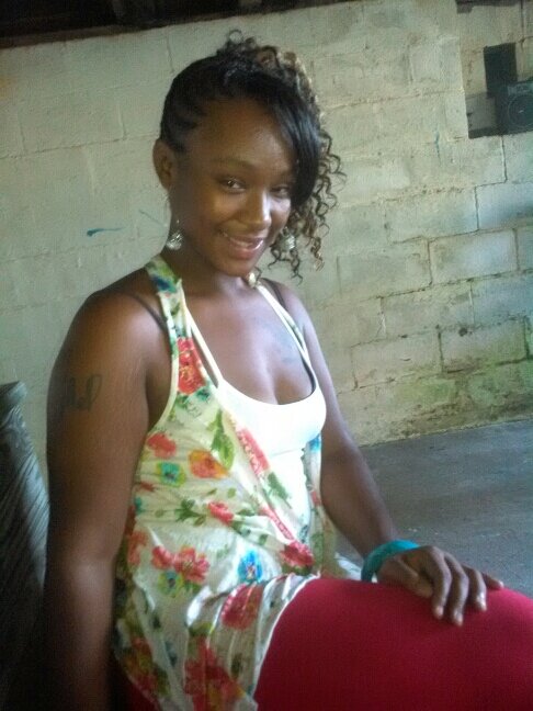 im 19 years old, and this is my 19th year of not giving NO type of FCK.. #TeamSingle #TeamFuckYoFeelns  #TeamVirgo 3 (: