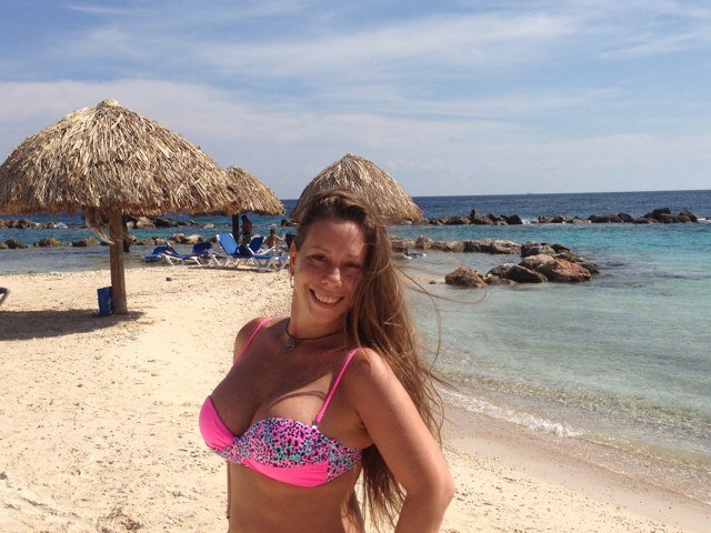 Mujer simplemente natural