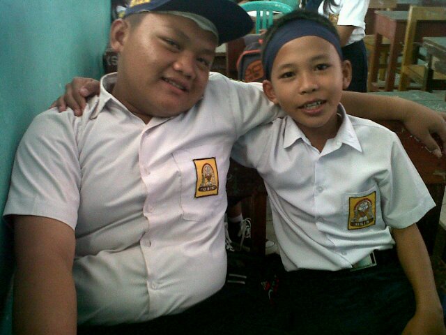 My name : febriansyah , my scool : smp2 kota bumi , my home : bangun sari , and my friend's : @arif_ilhamm :):D