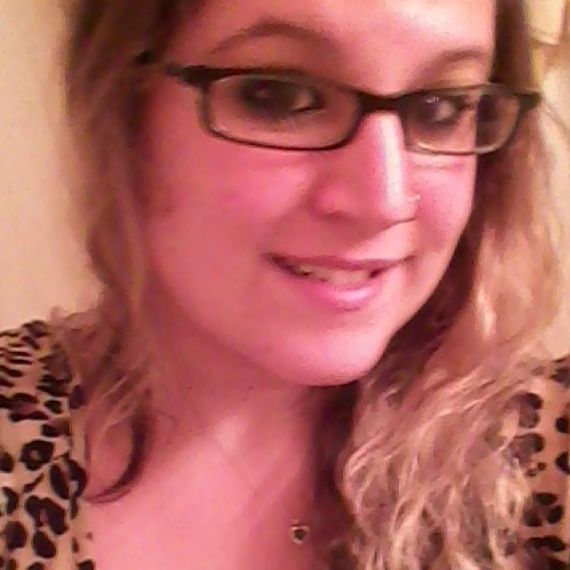 xO_BabyBeeJop's profile picture. college, 2 jobs, living on my own, and just trying to make ends meet. welcome to my world!