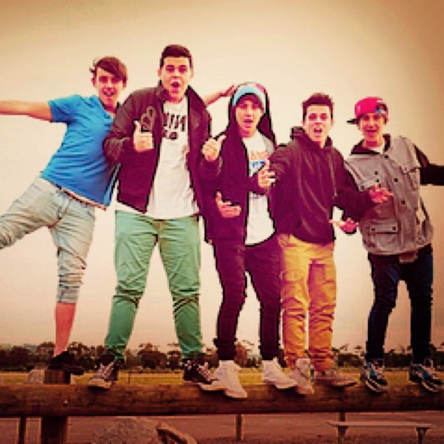 proud slu+ for the janoskians