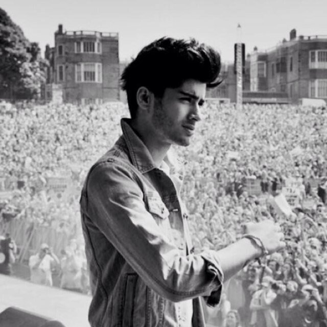 im just the underdog ♪ {i'll follow back :)} i share a birthday with Niall Horan ❥
