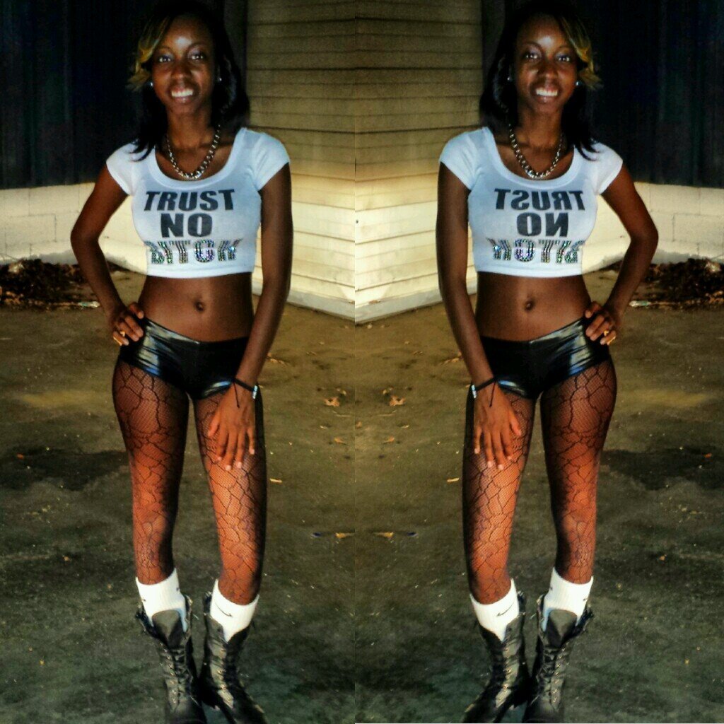 |_Ion lift weights_ |_eff gettn swole_ |_Ian but 95lbs_ |_still pulln bros_ : ) Sme call it arrogant,, I call it confidence : ) kml ha Ig&kik:BLAKKIZBEAUTYY: )