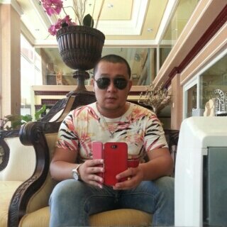 Simple, Crazy lovely, strong, believer, nature lover....welcome to tweet..