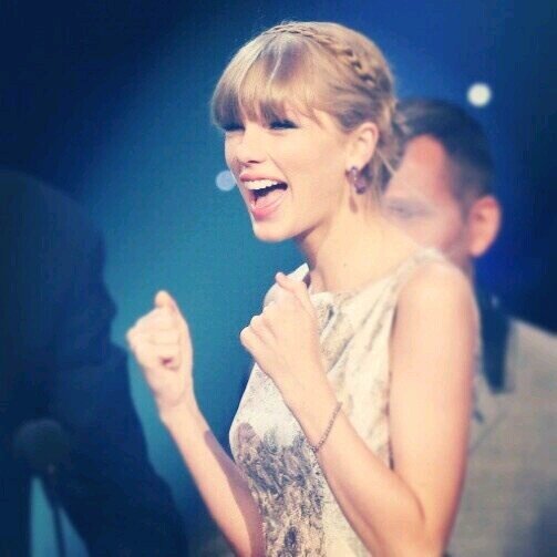 im swiftie !can you pls follow my main acc?:) @swxftqueen13 ask for follow back