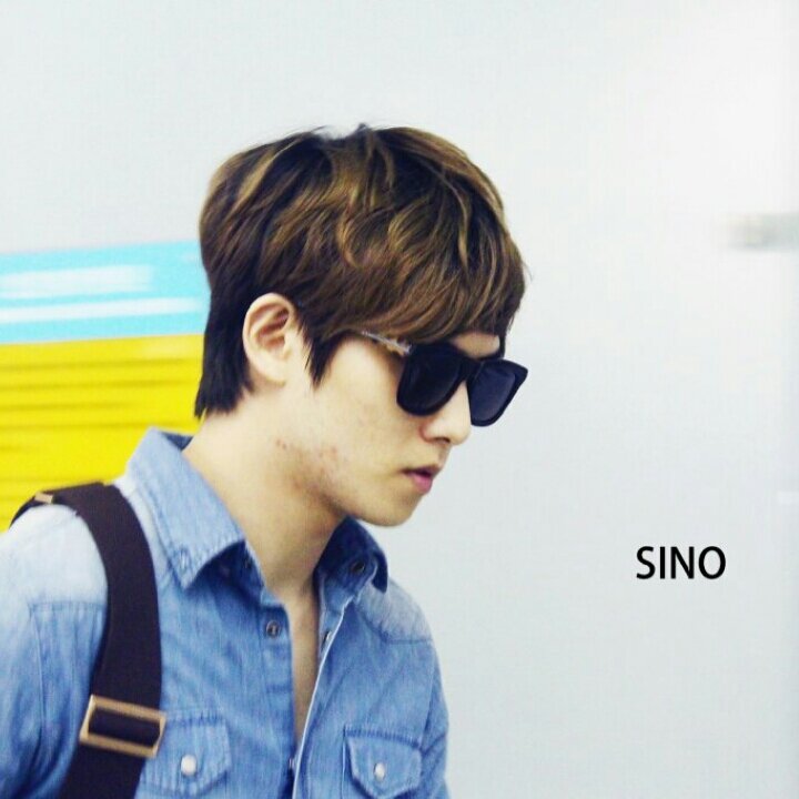 Guitarist from CN Blue | 90line| 8ganteng