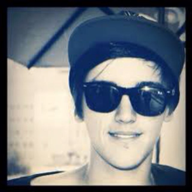 Follow me i'll follow back