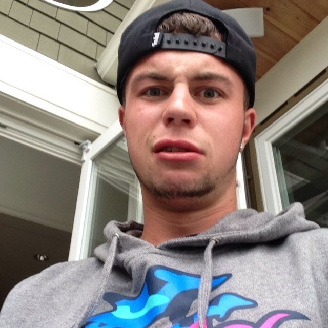 peanutbuttapat's profile picture. why not turn trees to clouds