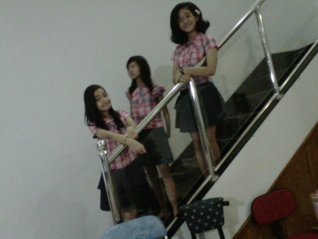 Follow me Conaners, Comate please need friends !!!