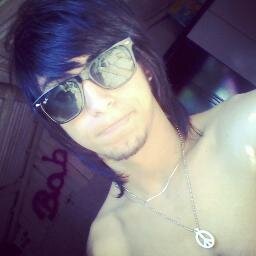 ' Musico . Criador de Projetos na SC , Guitarrista e Compositor da Banda , Black Ice .