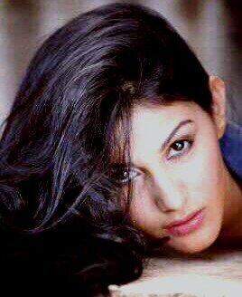 .                     Actress & Dreamer                          Official  accounts: twitter @AmyraDastur93         http://t.co/KiiULXQogD