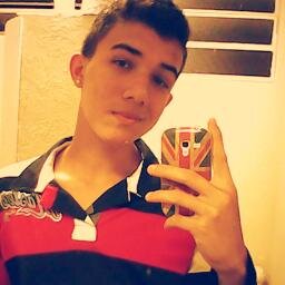 #Não chore , não se humilhe, diga foda-se e sorria (: