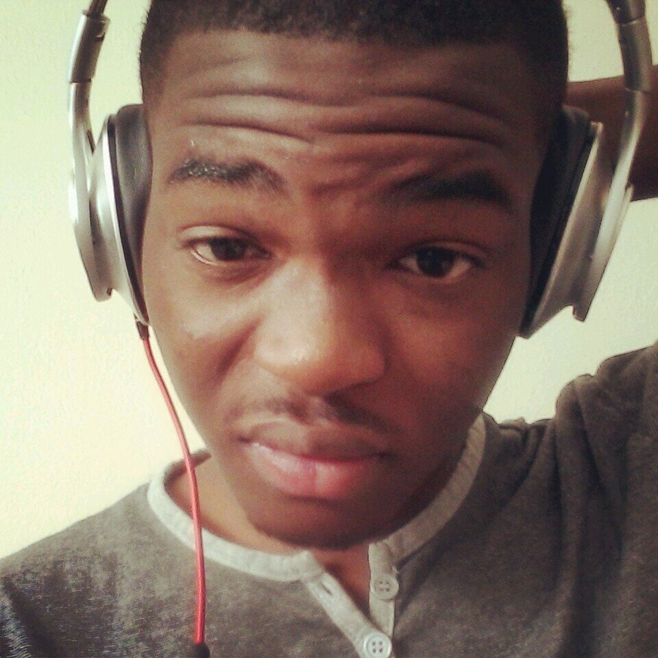 | I'm 18 | I Love God | Singer & Musician | C|O'13 | Kik:EmmanuelJ17 | Instagram:_fortune_fame | Follow Me You Already Here :)