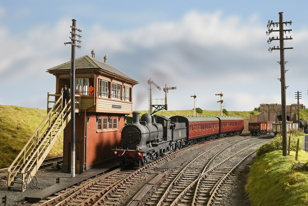 Hillingdon Railway Modellers is a group of railway modelling enthusiasts based in West London.