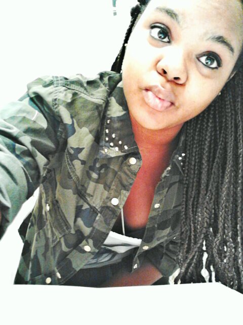 Meuf de 19ans Follow et j'te follow :D ♡ #Team241