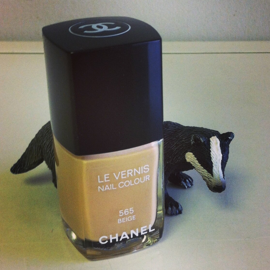 Tatler's official beauty spy. Enjoys foraging for backstage gossip, grooming tips and the occasional snack