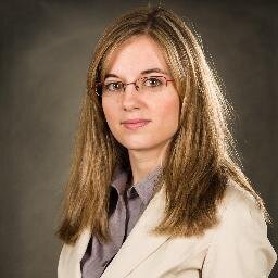 Soy abogada y economista. Especializada en herencias, rentas... y ampliando horizontes.