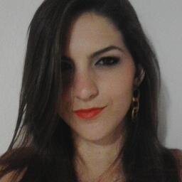 ♫ Pássaro que voa atras do que é bom,
nunca bate sua asa em vão♫