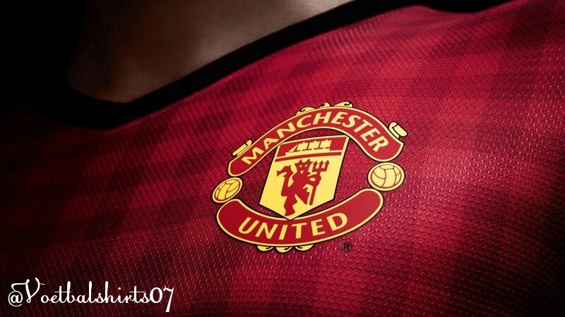 Wij verkopen voetbalshirts op twitter ! 
Een voetbalshirt bestellen ? DM ons !