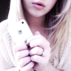 qlq? no me sigas aca, mejor sigueme en @cherftjb, y pide fback.
