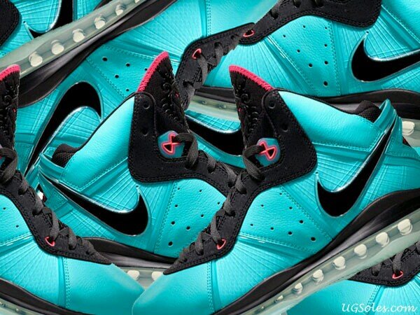 A Twitter account for you Sneakerheads who are in love with shoes! @ Me (@sneaker_freaker) pics of you with your sneakers for a possible feature.