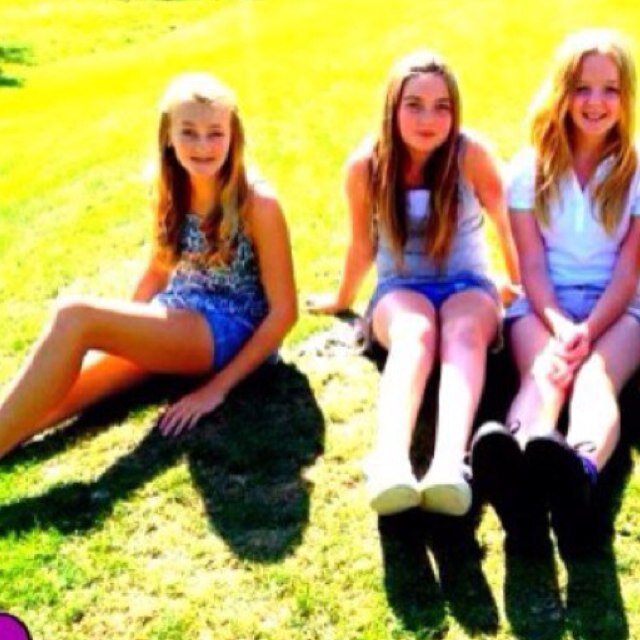 CasualTeenagers's profile picture. Follow @shelleykingston  @Ashh_Hastings #4TeenageGirlsTrynaHaveFun.