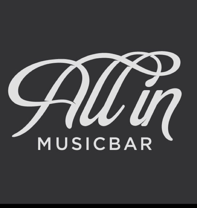 All In - Die Musicbar im Herzen von Bern. 1 Minute vom Hauptbahnhof entfernt genüsslich Cocktails schlürfen und sich von der Musik mitreissen lassen.