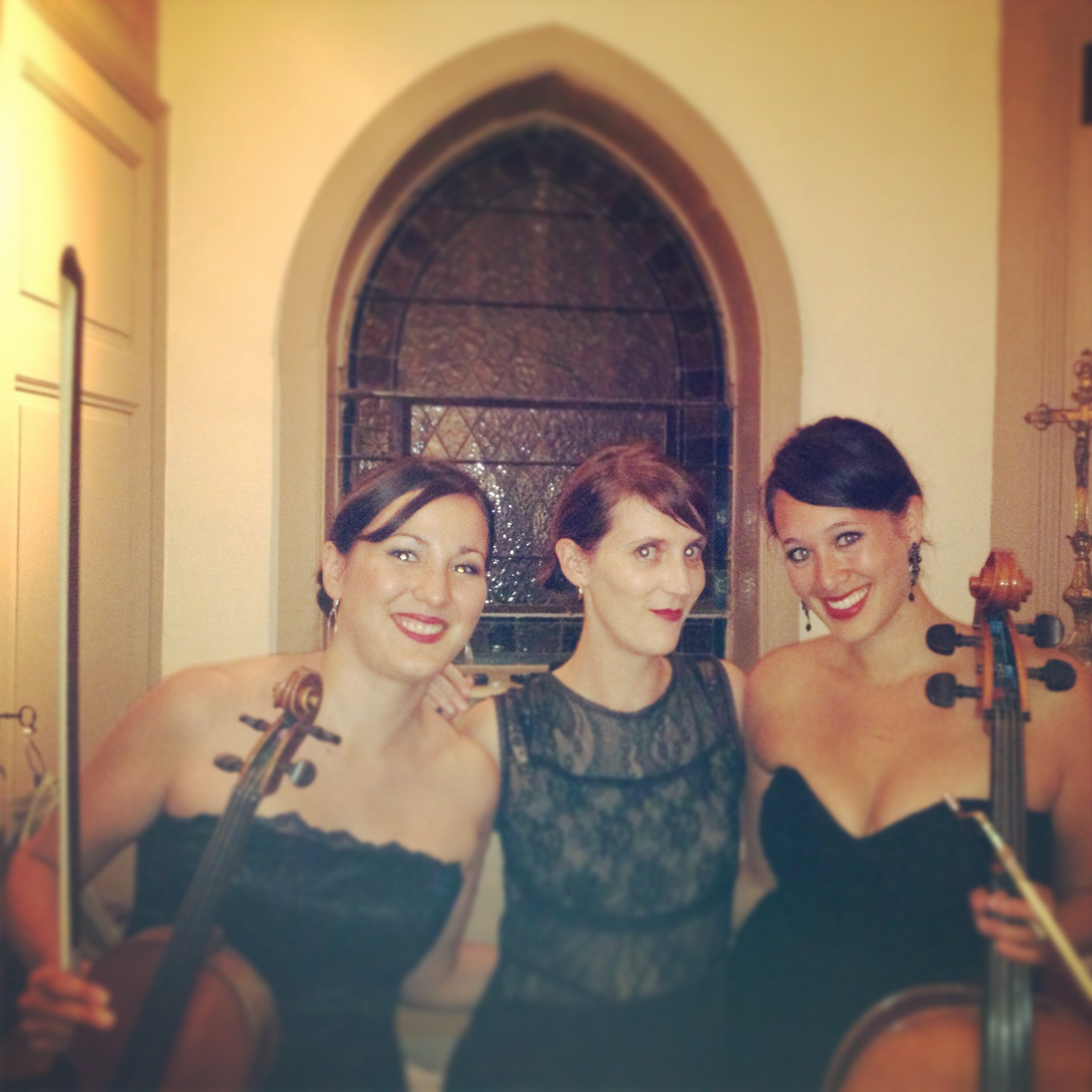 TrioAyako's profile picture. Charlotte Pailhes-piano, Sophie Ayako Girard-violon, Lauren Van Kempen-violoncelle