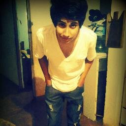Rooh Estuvo en Tu Tw, Te quiero Mucho Bobo (l

Mi ask : http://t.co/g7W6xUoxiE