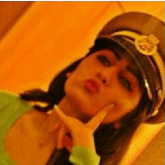 shoshoe5670's profile picture. ‏فُتٌآةّ عٌشُريَنِيَهّ تٌعٌشُقُ آلَفُلَهّ وٌآلَضحًکْ 
وٌعٌنِيَدٍهّ نِوٌعٌآ مًآ 
وٌثًآمًنِ عٌجّآئبً آلَدٍنِيَآ هّيَ آبًتٌسِآمًتٌيَ