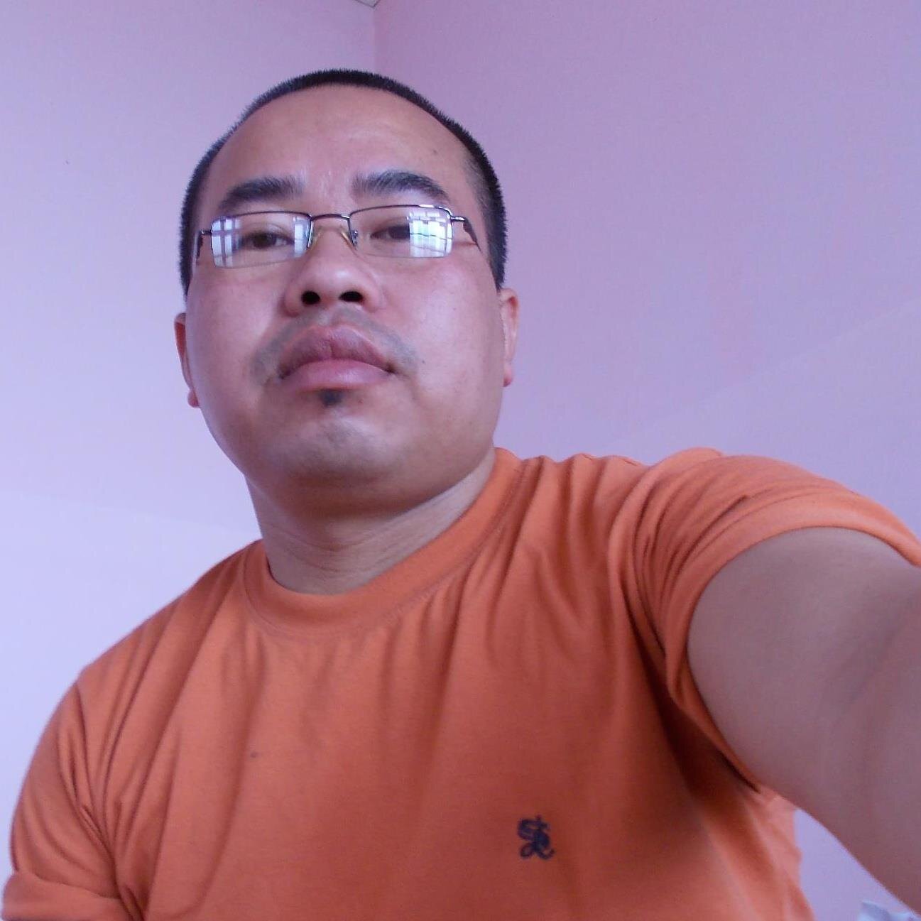 This is McCollin Chakma and i'm here to make some more new friend!