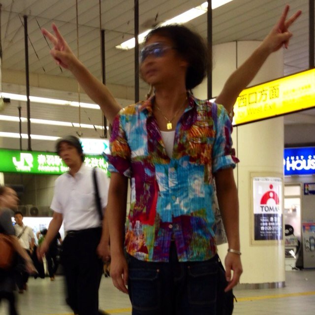 1bit37's profile picture. ２００９年、1bitとして独立！1つから作ります‥をメインコンセプトに多岐に渡り活動しております。飲食業のかたとのご縁がありオリジナルエプロン、コックコートなども製作しております！勿論、ストリート！SK8、スノーボードgearも！宜しくお願いします！毎年、氣志團万博が何よりのご褒美です！