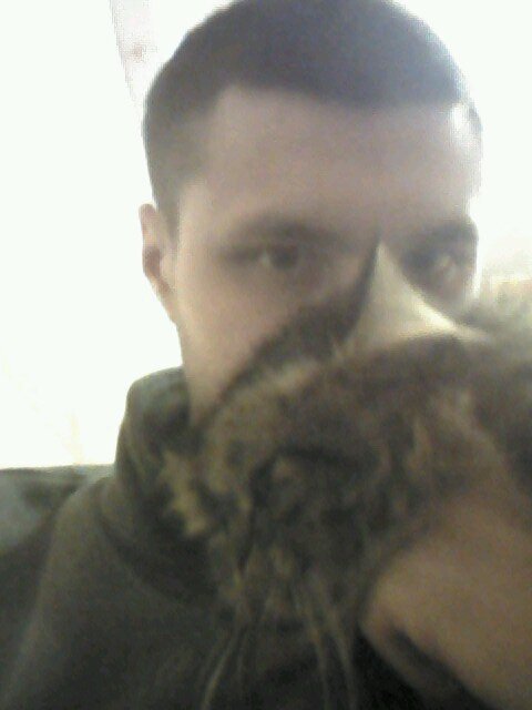 myhin327's profile picture. 