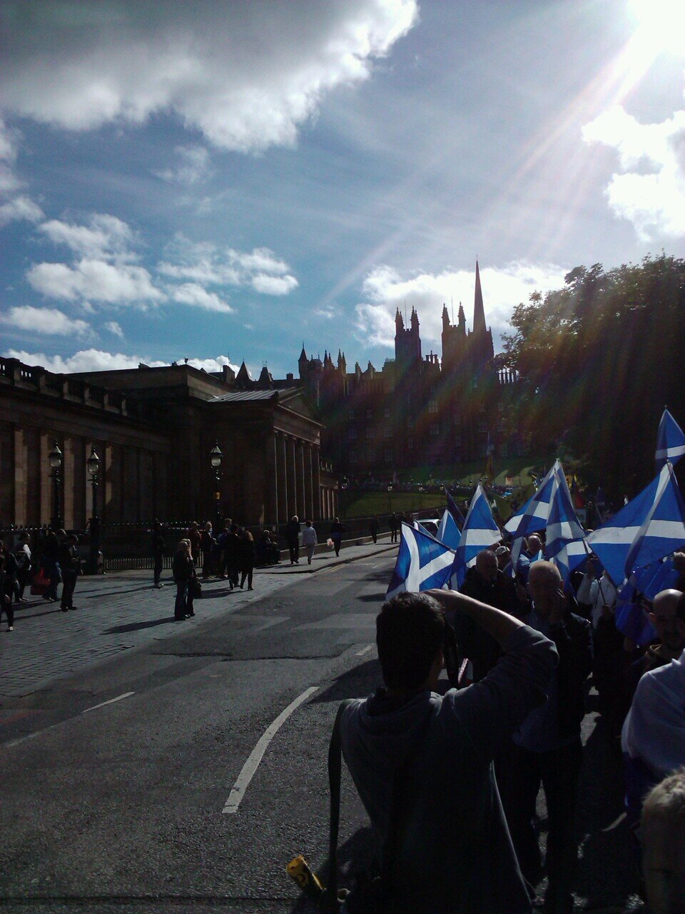 Live Forever Rock'n'Roll Yes Scotland 2014