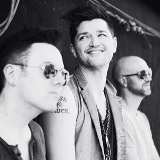 THE SCRIPT AND DAN PLEASE FOLLOW ME. #TheScriptFamily x x x